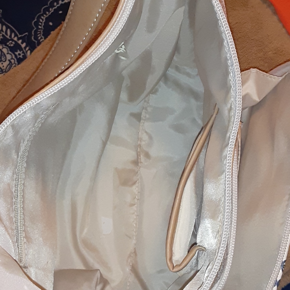 Purse - Picture 3 of 3
